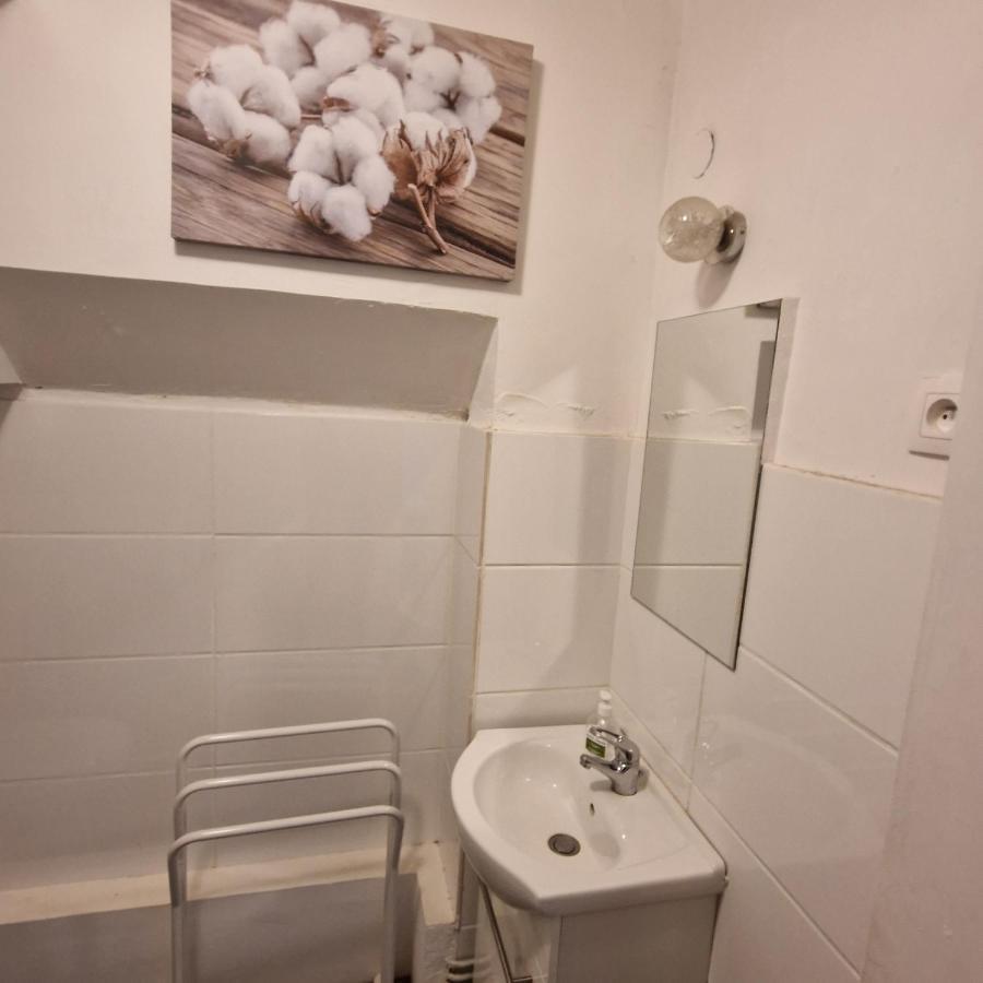 Font Romeu Apartment Luaran gambar